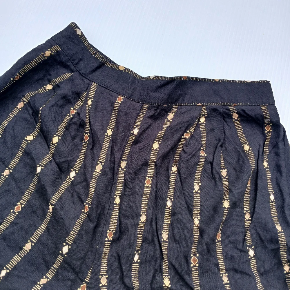 Vintage Bentley Black Gold Baggy Shorts size M medium Culottes Stretch Waist 90s